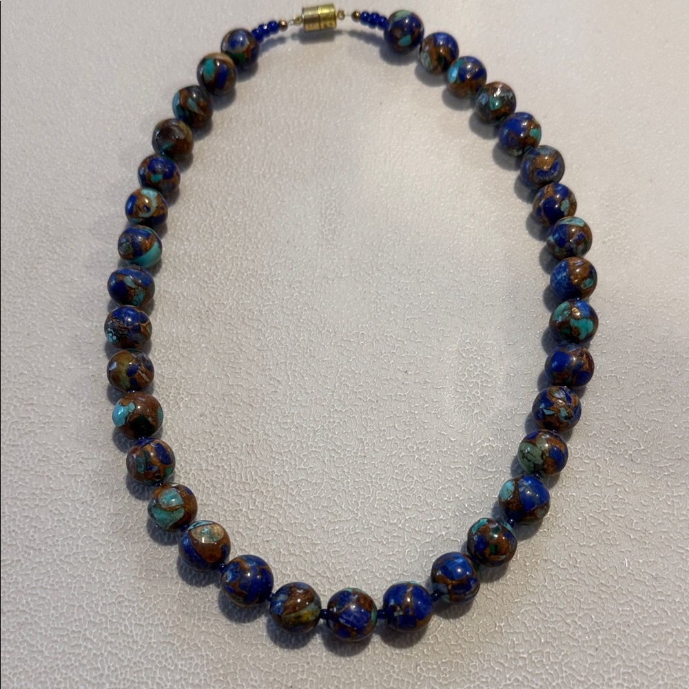 Elegant Beaded Necklace